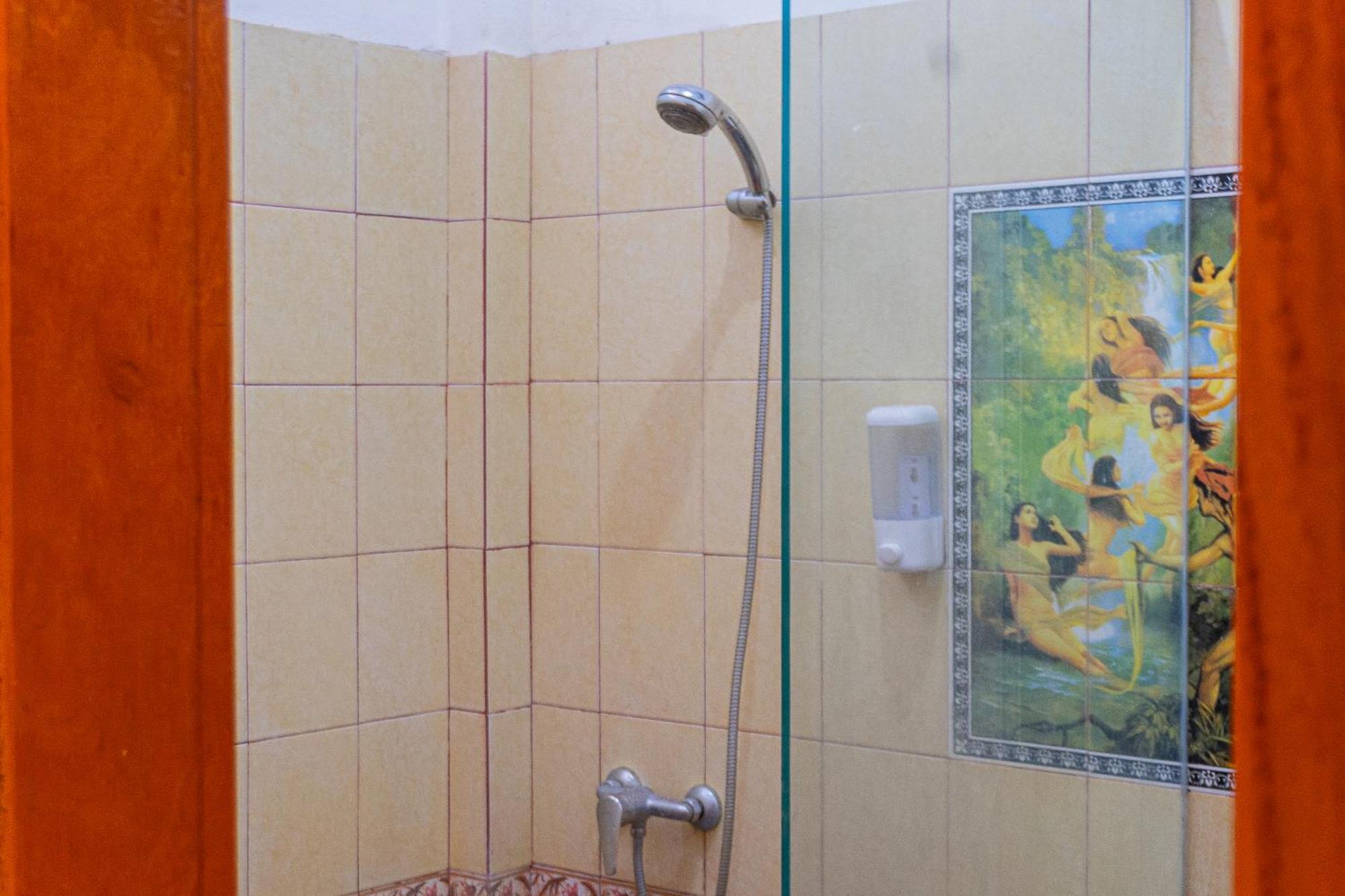 Artha Dewata Home Stay Убуд Экстерьер фото