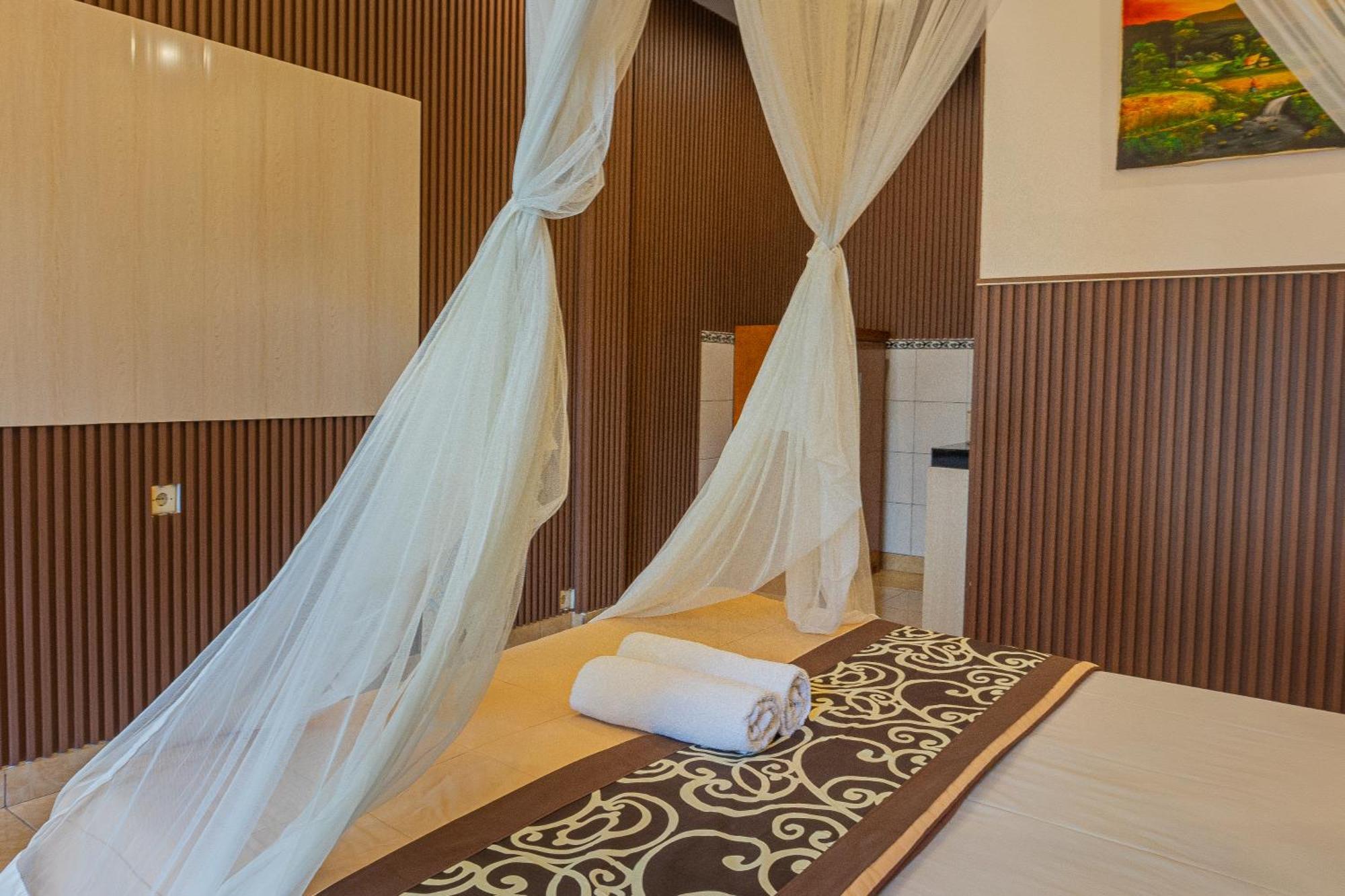 Artha Dewata Home Stay Убуд Экстерьер фото