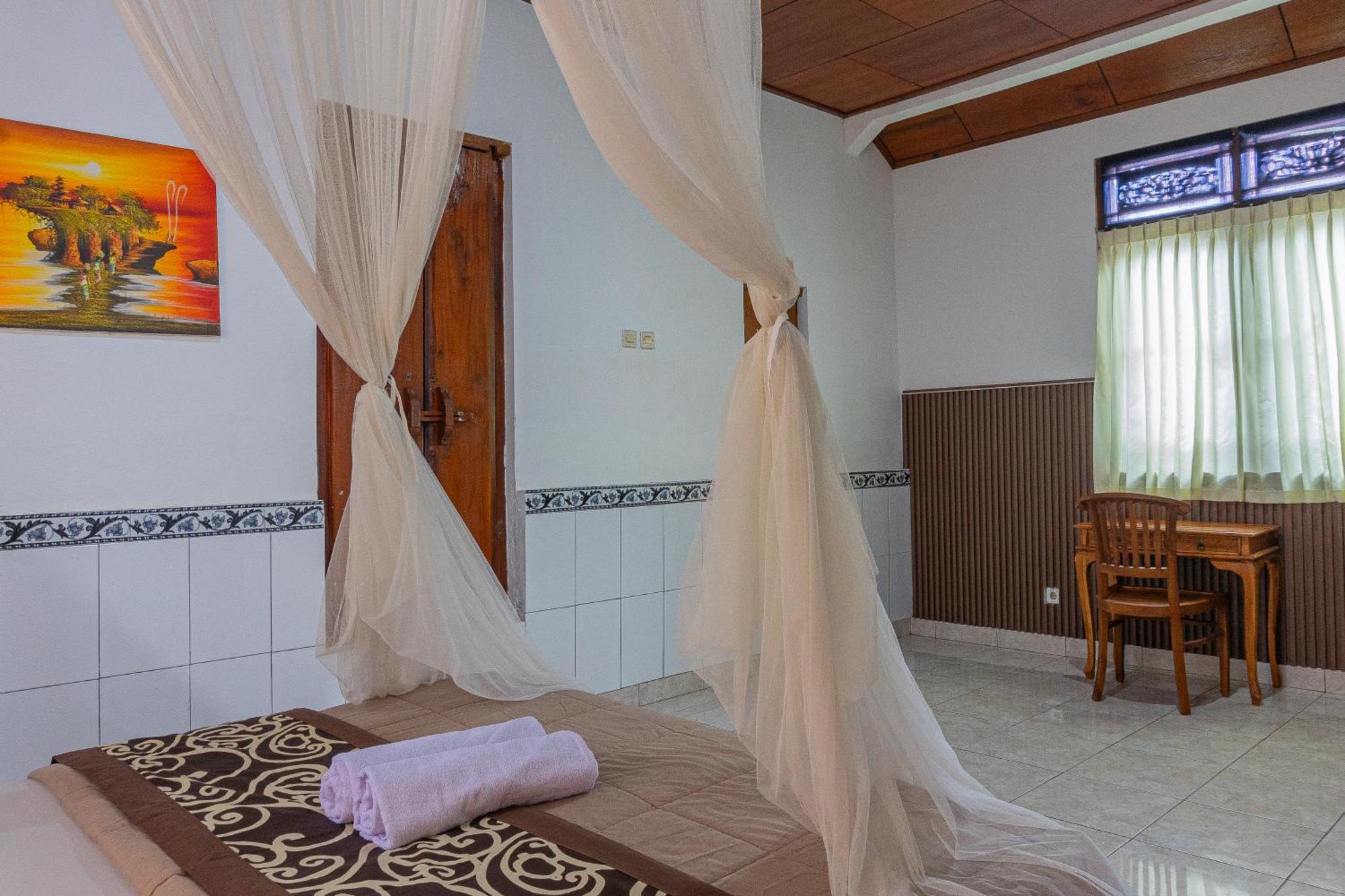 Artha Dewata Home Stay Убуд Экстерьер фото